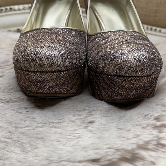 Nine West | Mendoza Platform Pump Shoe - Picture 8 of 10